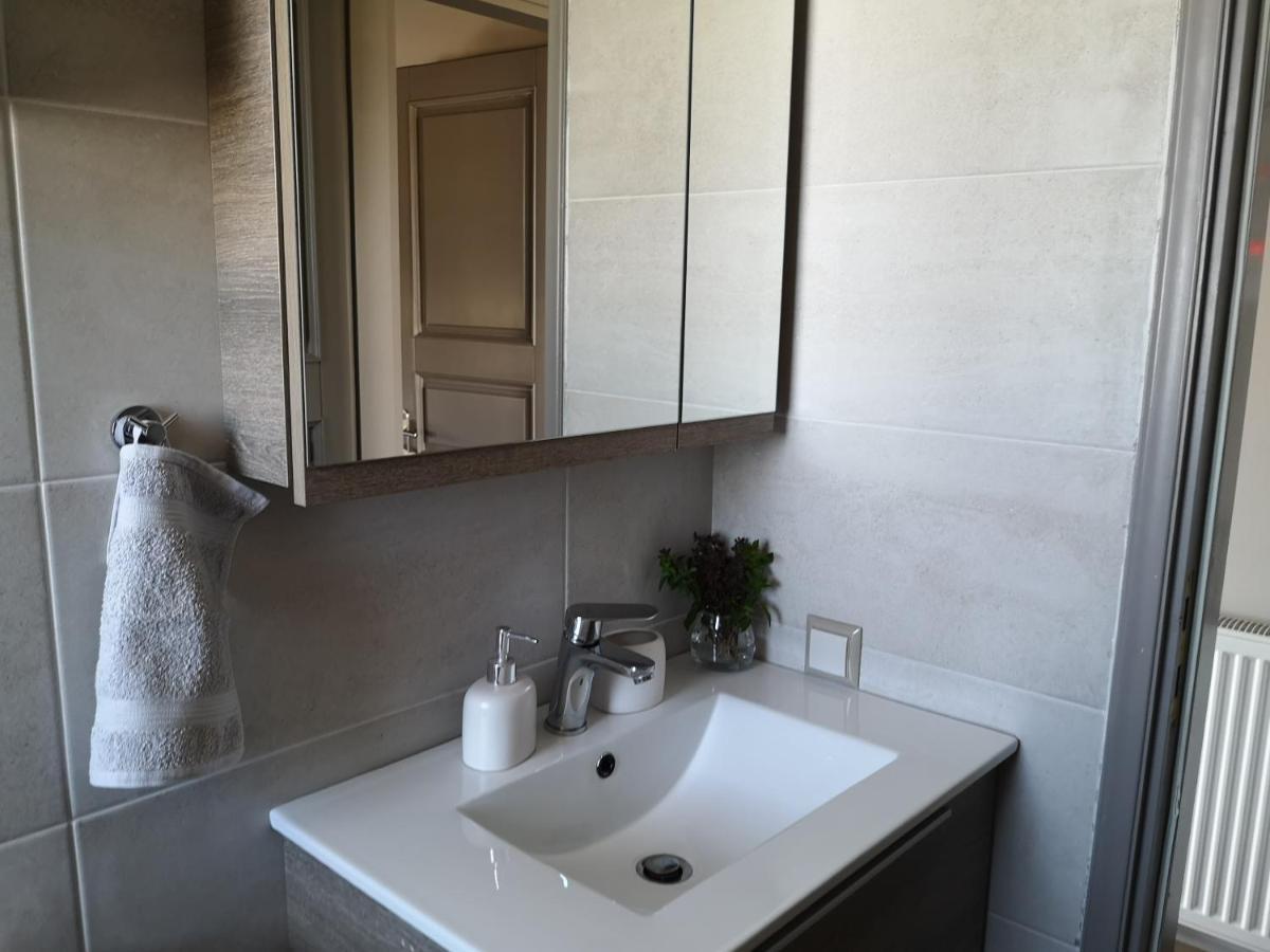 Sea View Apartment 15 Min From Athens Airport Néa Mákri Екстериор снимка